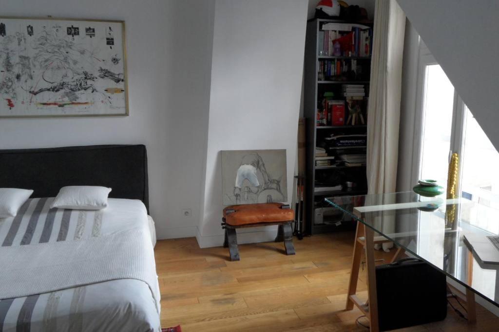 Small Triplex * Parijs